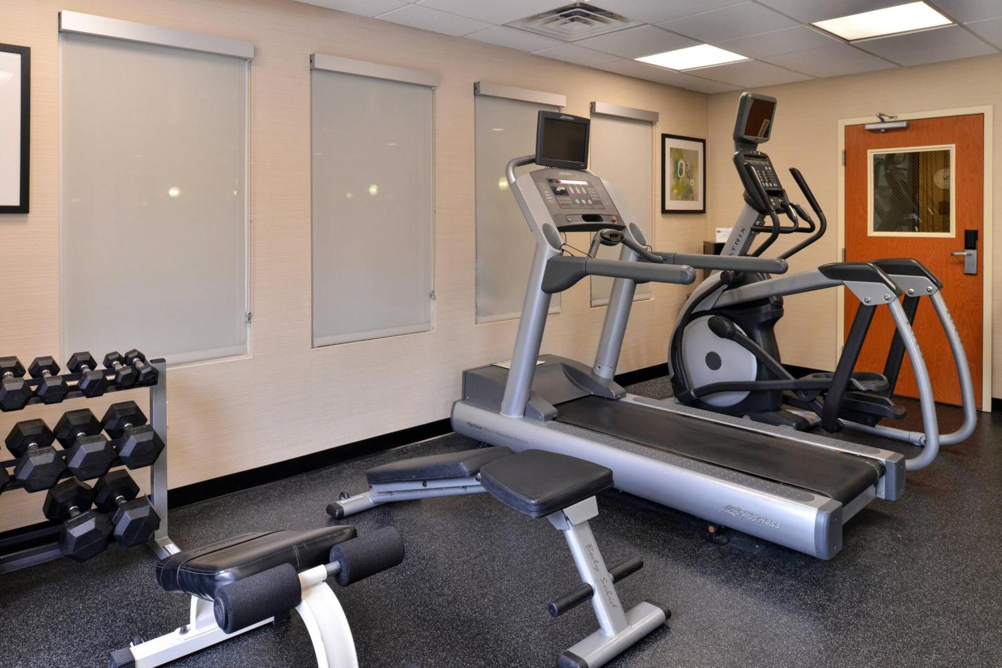 Fairfield Inn & Suites Cleveland Avon Экстерьер фото