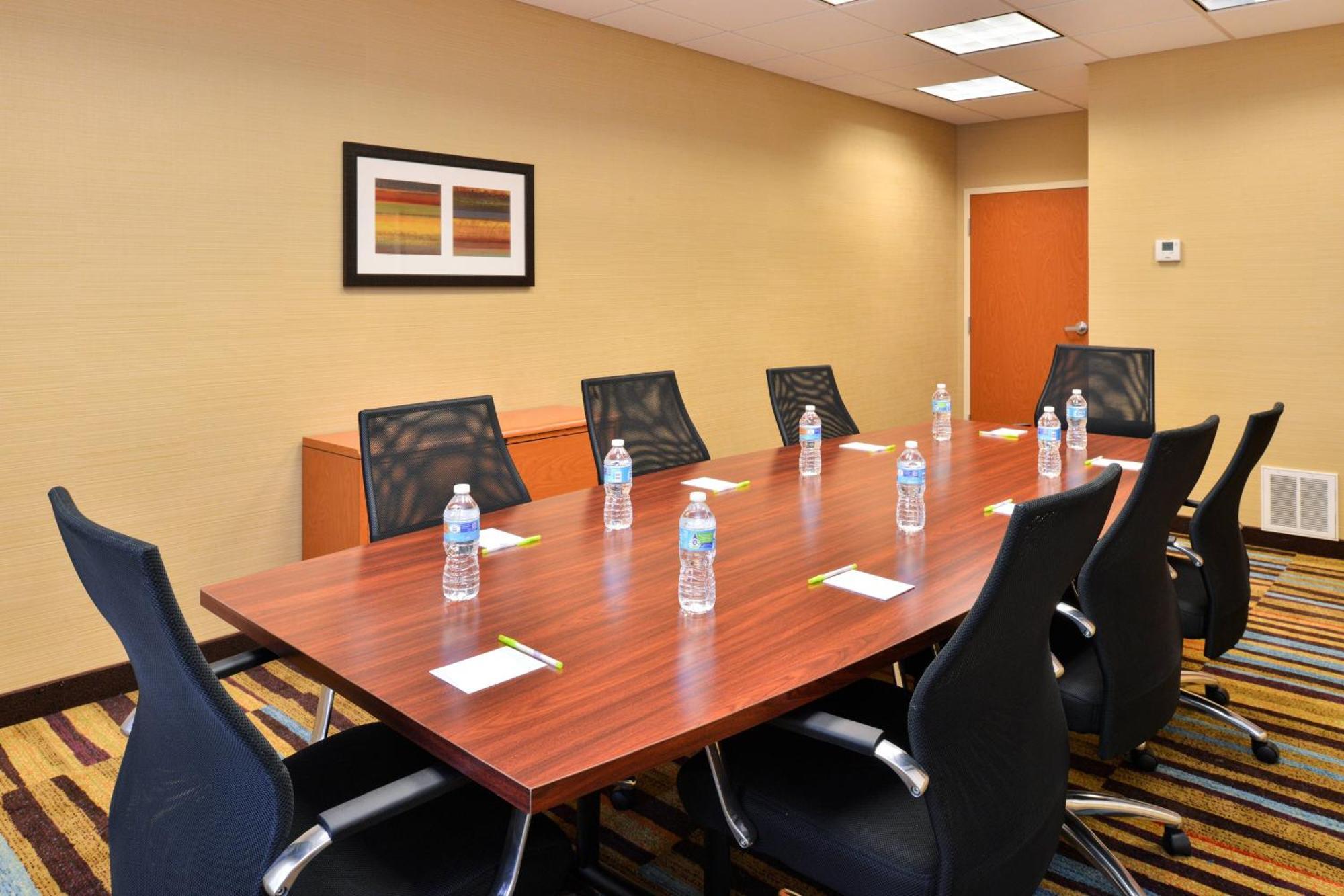 Fairfield Inn & Suites Cleveland Avon Экстерьер фото