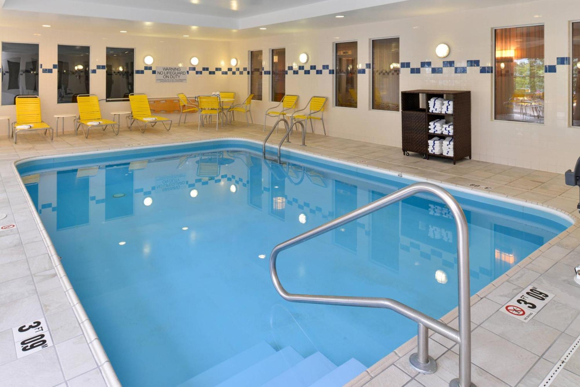 Fairfield Inn & Suites Cleveland Avon Экстерьер фото