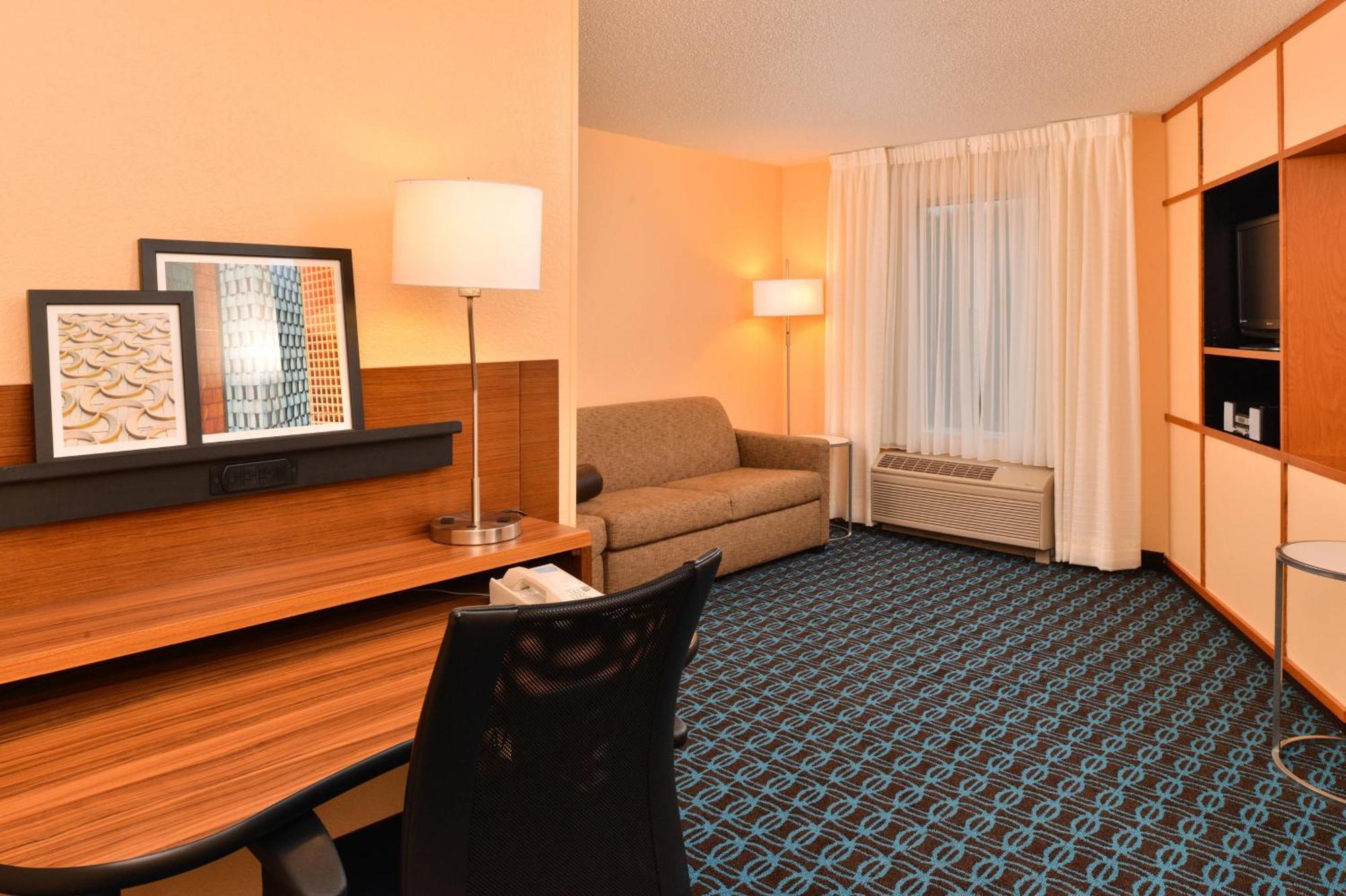 Fairfield Inn & Suites Cleveland Avon Экстерьер фото